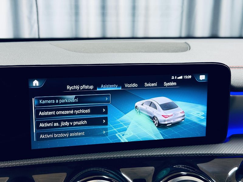 Mercedes-Benz CLA (2022) 200d*ZÁRUKA*PANO*KEYLESS* - fotka 25 z 30