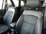 Suzuki Vitara 1,4 T 103kW 4x4 automat,závěs - náhled 17