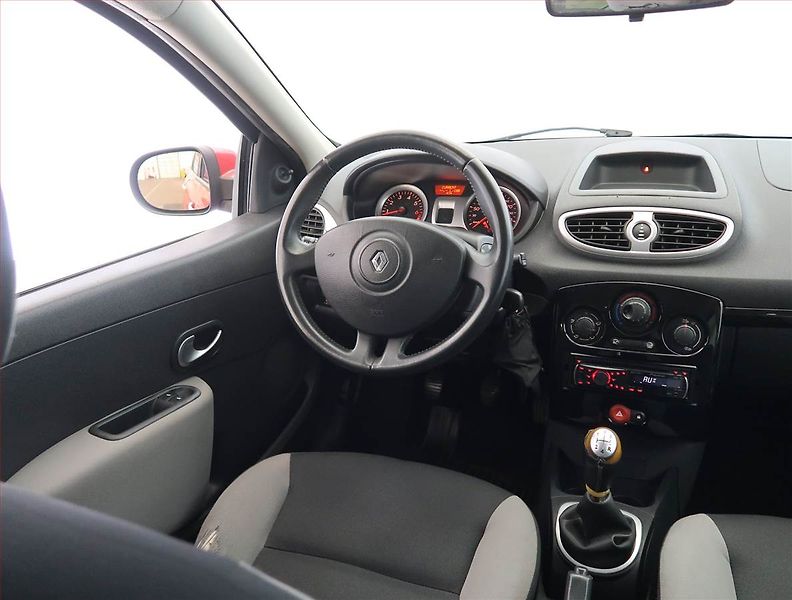 Renault Clio (2010) 1.2, Serv.kniha, Klima - fotka 7 z 14