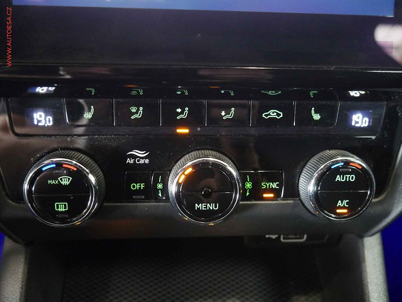 Škoda Octavia (2019) 2.0TSi, Navi, LED - fotka 17 z 25