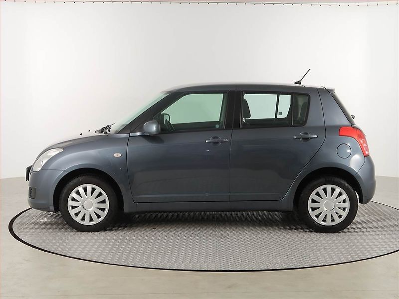 Suzuki Swift (2010) 1.3, 4X4, Serv.kniha - fotka 3 z 17