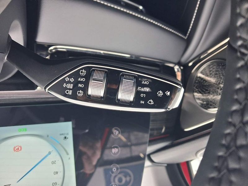 Omoda 5 (2026) Premium 1.5 tGDI HEV - fotka 11 z 30