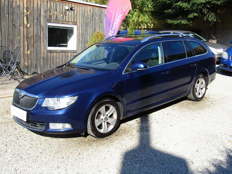 Škoda Superb (2011) 2.0 TDI CR 103kW - fotka 1 z 42