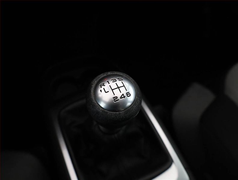 Citroën C4 Picasso (2013) 1.6 HDi, Navi, Tempomat - fotka 13 z 15