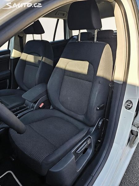 Škoda Superb 1.4 TSI 92 kW,TAŽNÉ,SERVISKA - fotka 13 z 40