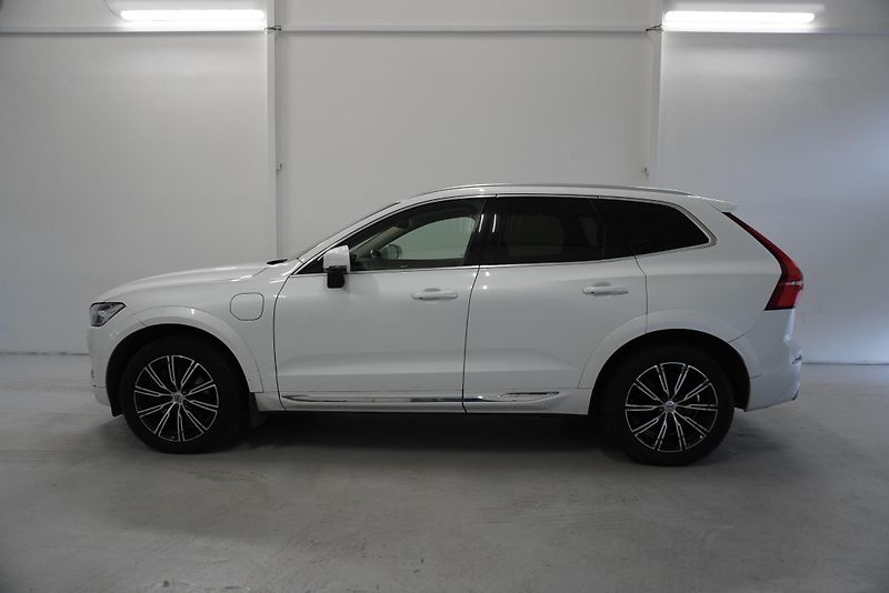 Volvo XC60  2,0 T8 TWIN ENGINE 4WD AUT. - fotka 8 z 33