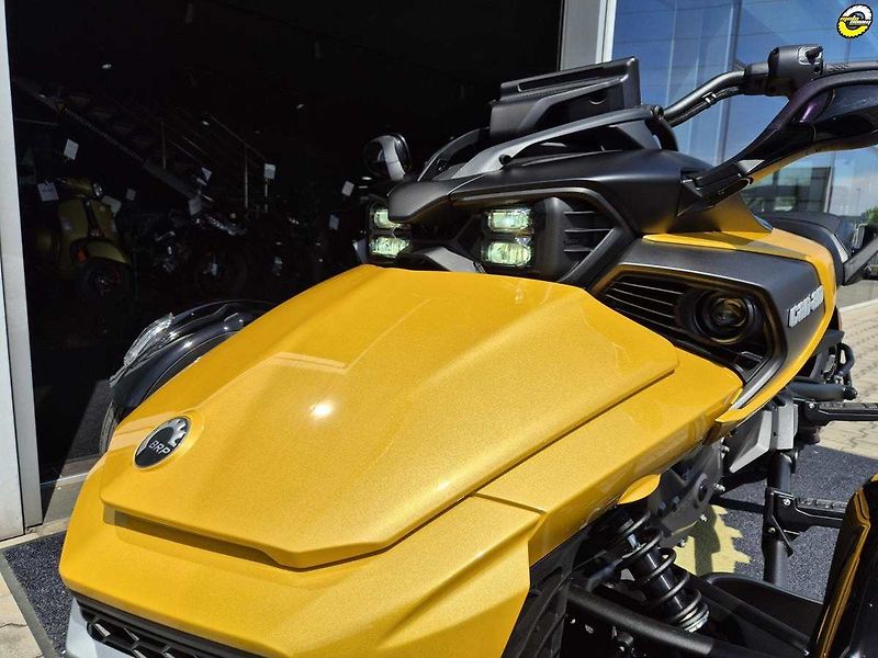 Can-Am Spyder F3-S (2026) MY2026 - fotka 10 z 20