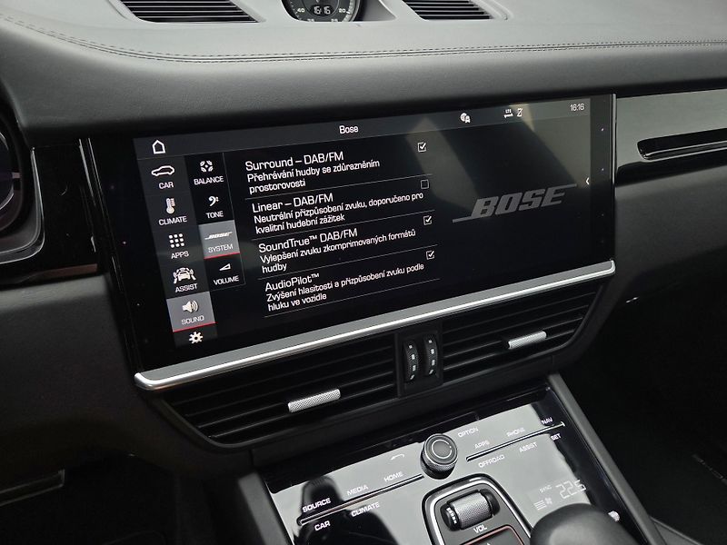 Porsche Cayenne TURBO 1maj ZÁRUKA 11/27 - fotka 34 z 49