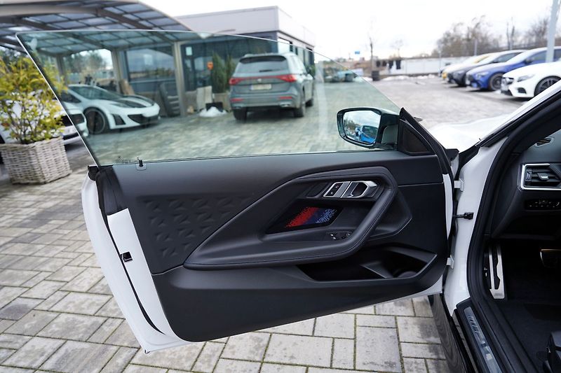 BMW Řada 2 M240i xDrive 3.0i/AT/380 PS - fotka 15 z 46