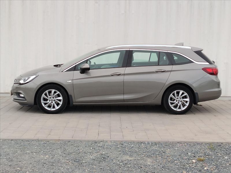 Opel Astra 1,4   SPORTS TOURER+ - fotka 25 z 30