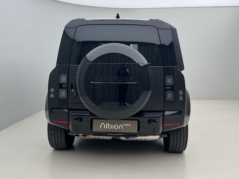 Land Rover Defender 110 D350 X-DYNAMIC HSE 1. maj. - fotka 11 z 50