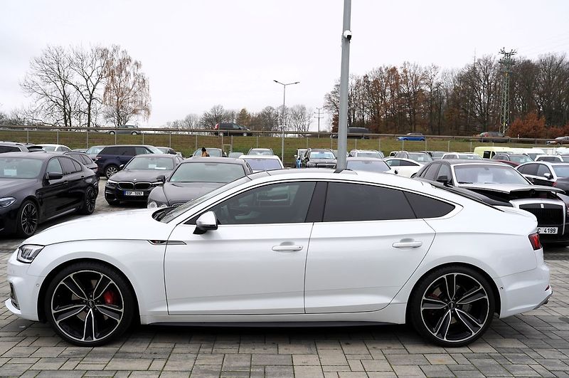Audi S5 3.0 TFSI tiptronic Quattro/B&O - fotka 3 z 49