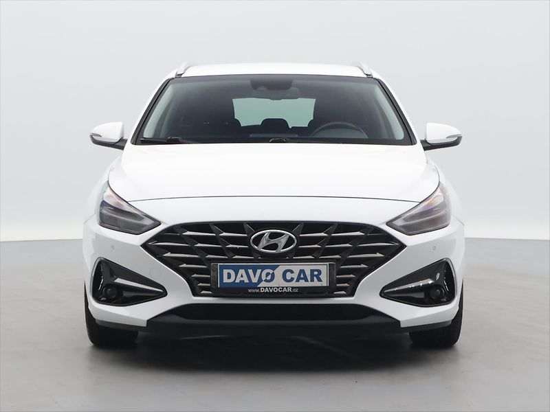 Hyundai i30 1,6 CRDi 85kW Aut. Style CZ - fotka 2 z 36