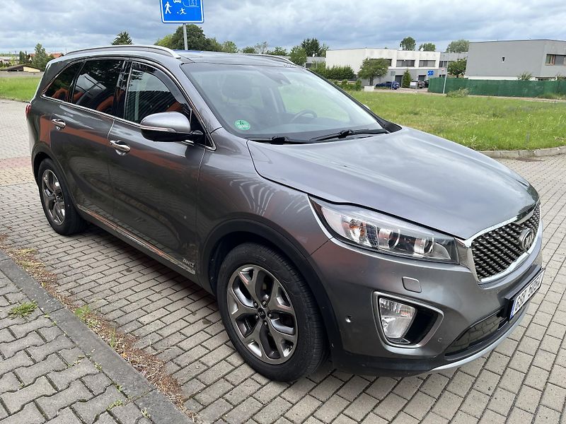 Kia Sorento 2.2 CRDi Platinum 4x4 Automat - fotka 4 z 33