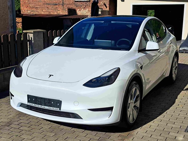 Tesla Model Y (2023) RWD LED ACC 19ALU NAVI SOH 91% - fotka 6 z 17
