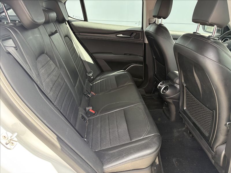 Alfa Romeo Stelvio 2,2 jtd 154 KW 4x4 - fotka 19 z 20