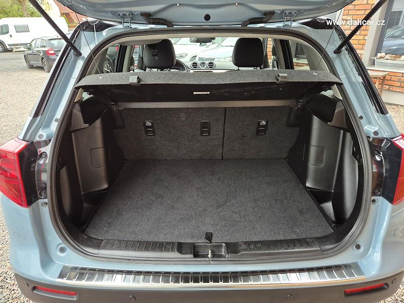 Suzuki Vitara (2021) 1.4i 95KW COMFORT Navi LED ACC - fotka 20 z 52