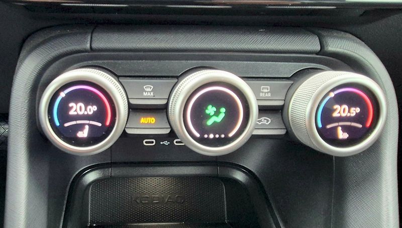 Škoda Kodiaq (2024) Selection 2.0 TDI 142 kW 4x4 7 - fotka 25 z 32