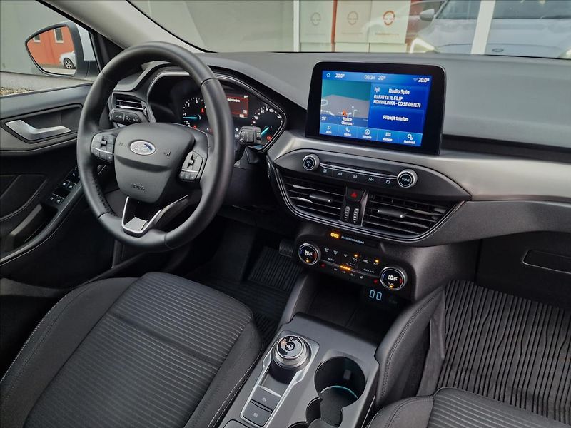 Ford Focus 1.5TDCi 88kW Titanium,ČR,1.Maj - fotka 39 z 48