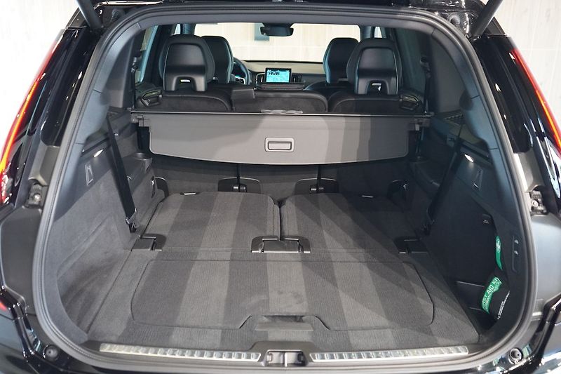 Volvo XC90 B5 PLUS Black Edition, Vzduch - fotka 13 z 49