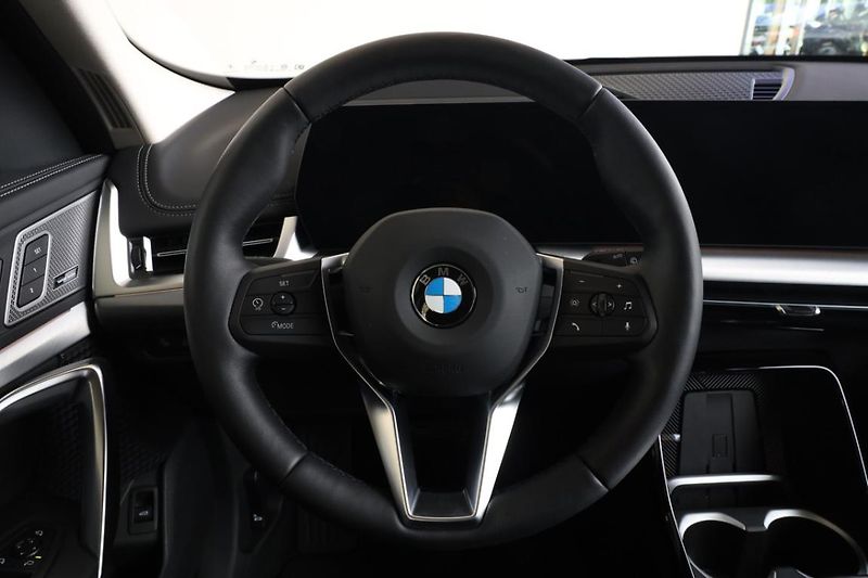 BMW X1 sDrive18i - fotka 10 z 17