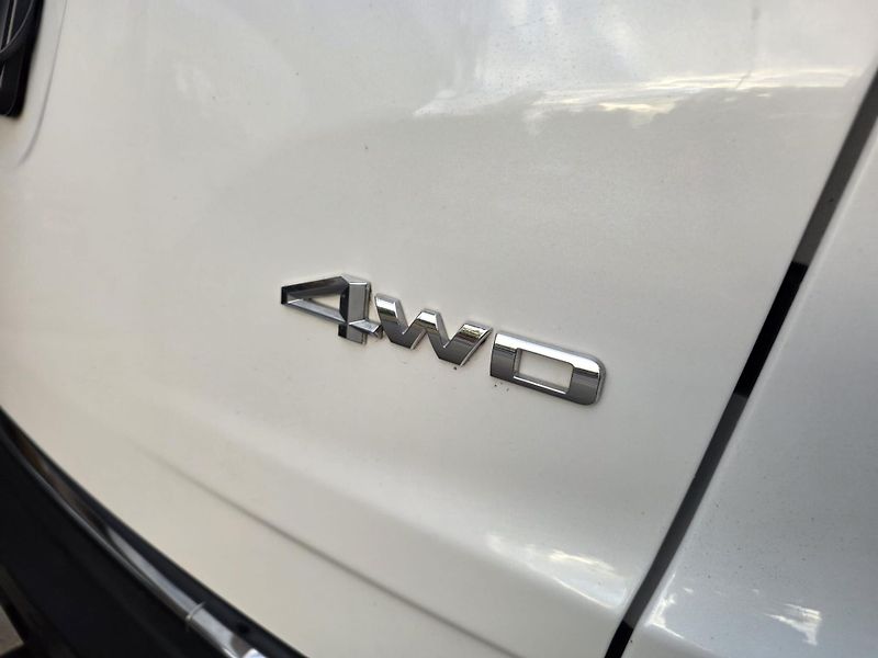 SsangYong Rexton 2.2-4x4-TAŽNÉ 3t-AUTOMAT - fotka 31 z 34