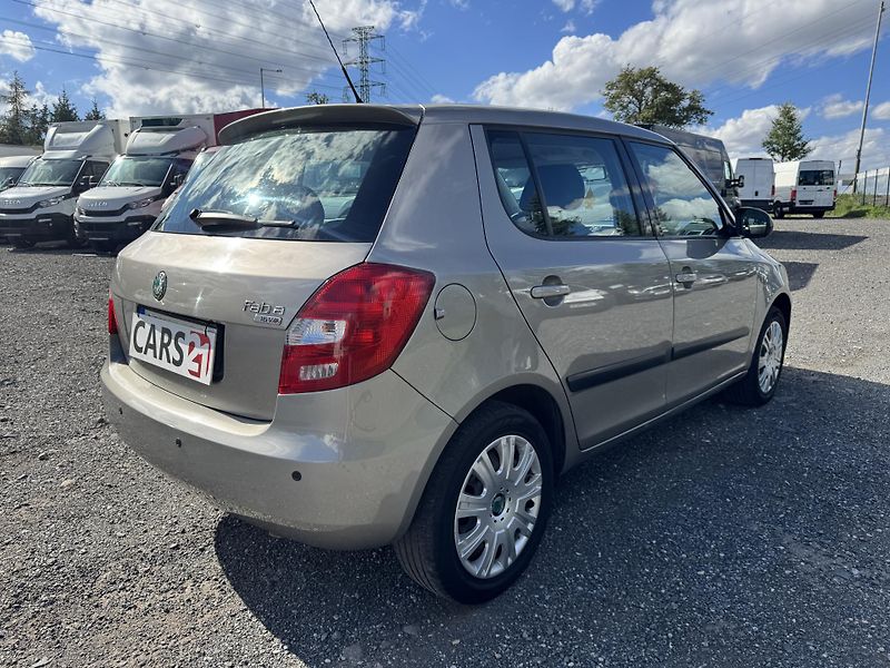 Škoda Fabia 1.6,77kw,AUTOMAT,klima - fotka 5 z 33