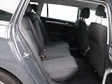 Volkswagen Passat 2,0 TDI 110kW Business Combi - náhled 12