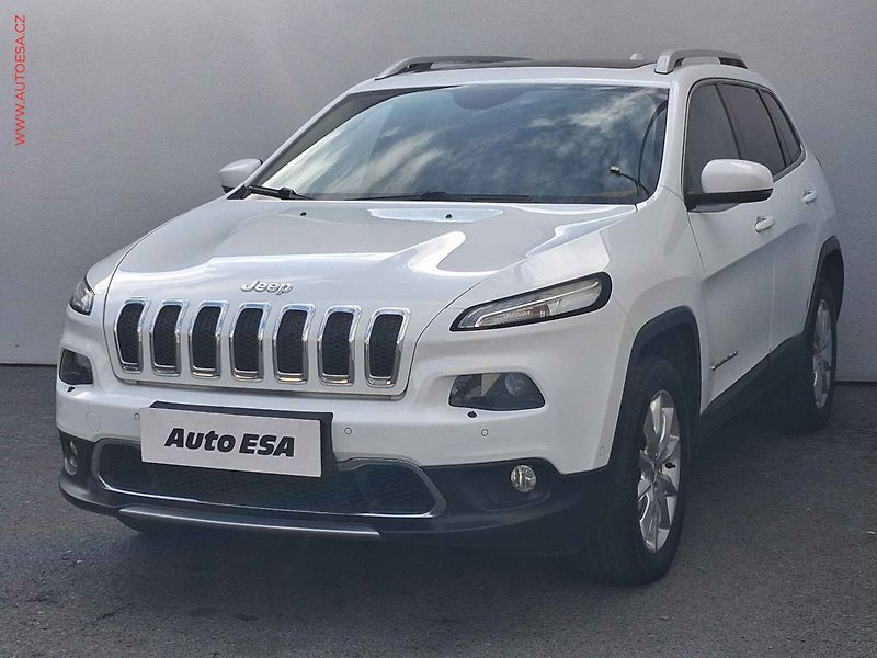 Jeep Cherokee (2015) 2.0 MJT 4x4, Limited, AT, - fotka 3 z 20