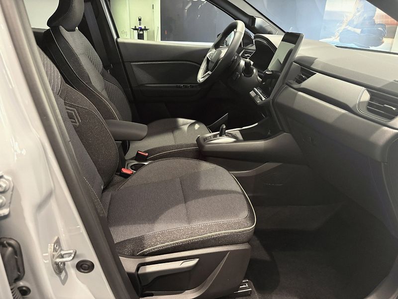 Renault Captur (2026) techno mild hybrid 140 EDC - fotka 7 z 10