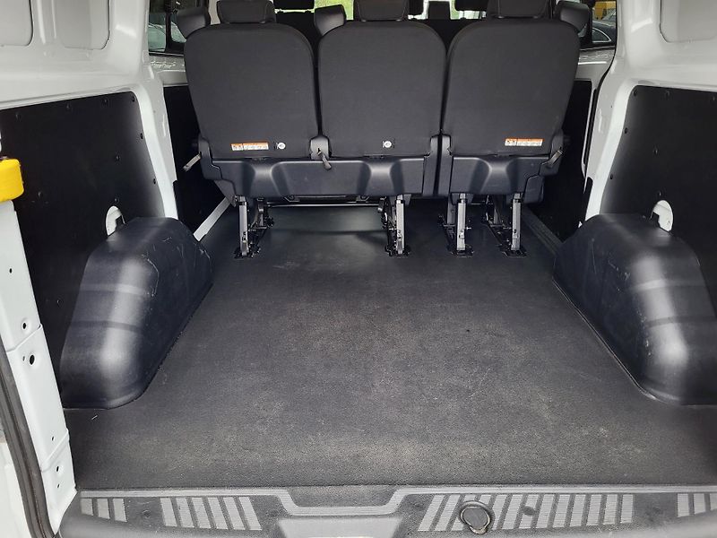 Ford Transit Custom 2.0 EcoBlue mHEV 96kW 6-míst - fotka 39 z 45