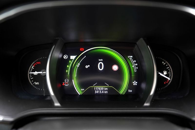 Renault Mégane 1.2 TCe automat/132 PS/ČR - fotka 33 z 43