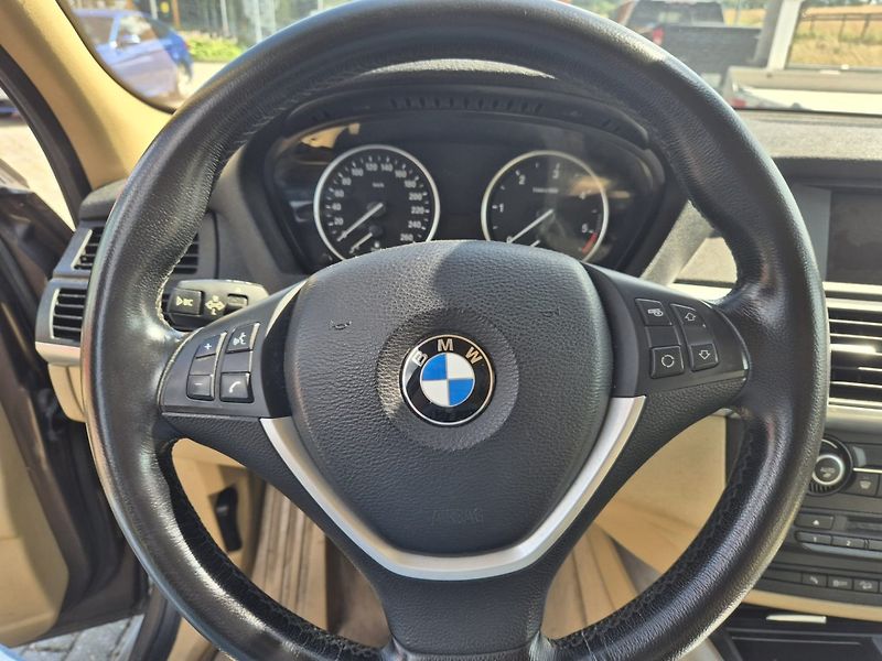 BMW X5 (2011) 3.0 D XDRIVE Vada motoru! - fotka 7 z 14