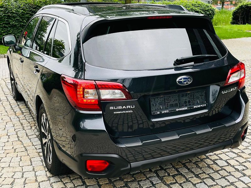 Subaru Outback 2.5i 4x4 AUT SERVISKA 1MAJITEL - fotka 16 z 49