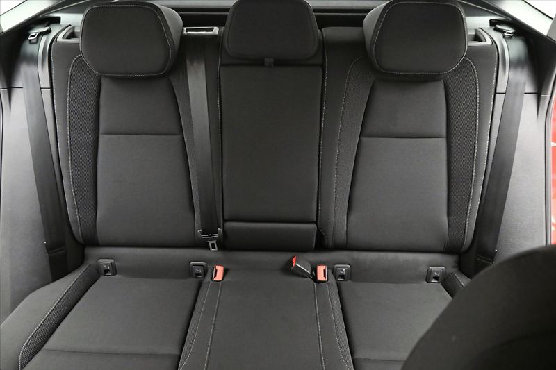 Škoda Karoq 2,0 TDI 110kW 4x4 DSG Ambition - fotka 27 z 30