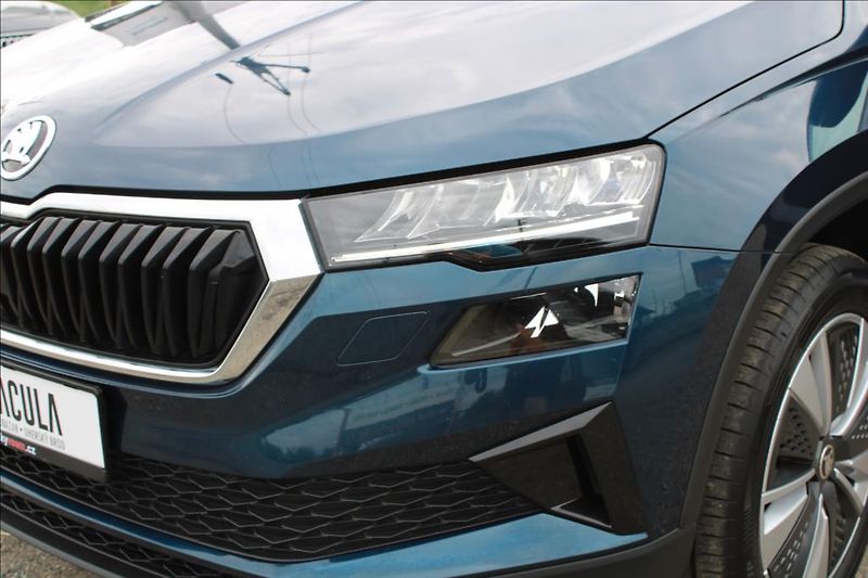 Škoda Karoq 2,0 TDi  DPH, ČR, SERVISKA - fotka 28 z 33