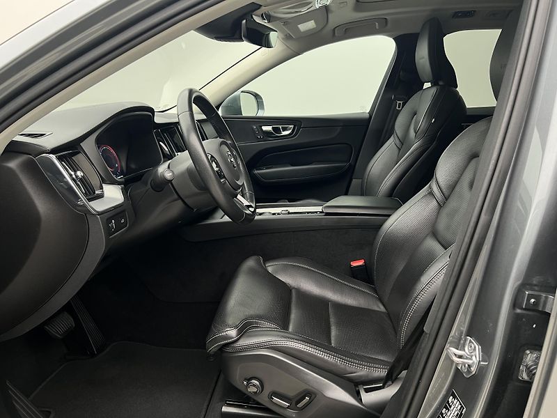 Volvo XC60 D4 INSCRIPTION AUT  - fotka 3 z 41