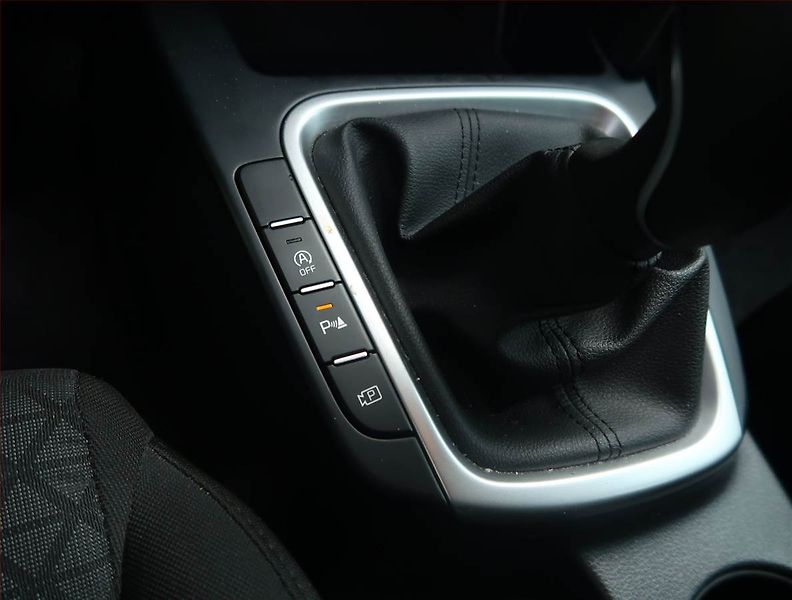 Kia Ceed (2023) Spin 1.0 T-GDI, SPIN, DPH - fotka 15 z 19