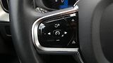 Volvo XC60 B4 mHEV AWD Plus Dark - náhled 11