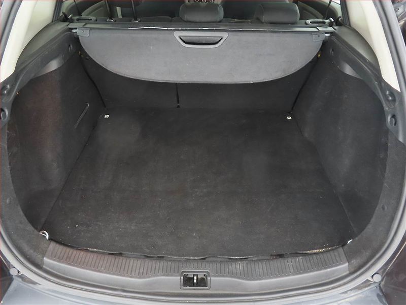 Renault Mégane (2012) 1.6 16V, Serv.kniha, Navi - fotka 13 z 15