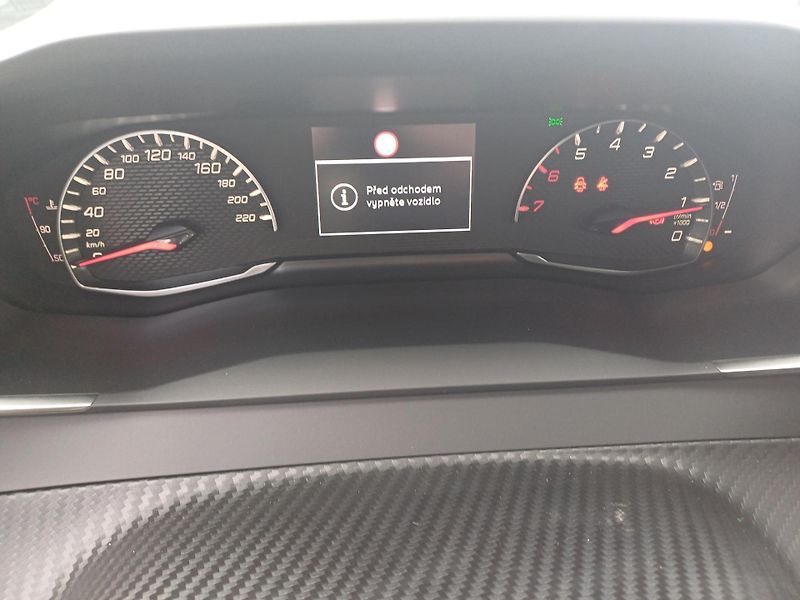 Peugeot 2008 (2026) STYLE 1.2 PurTech 100 k manuál - fotka 21 z 23