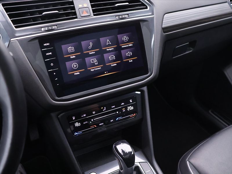 Volkswagen Tiguan Allspace 2,0 TSI 140kW DSG 4M Kůže DPH - fotka 22 z 38