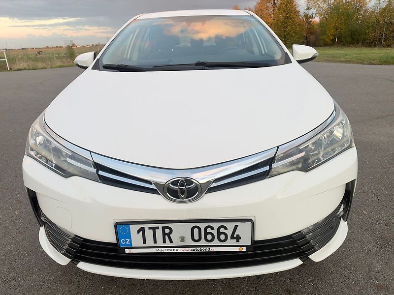 Toyota Corolla 1,6 97 kW-BENZIN  24 050 KM , - fotka 8 z 12