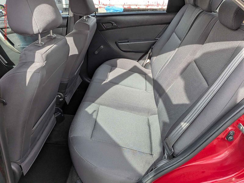 Chevrolet Aveo (2009) 1.2i, ČR - fotka 10 z 15