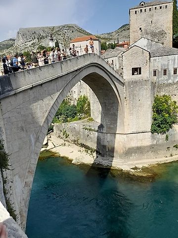 Roadtrip na Balkán: Mostar a jeho památný 'Stari most' z 16. století (ve skutečnosti byl znovu postaven po válce)