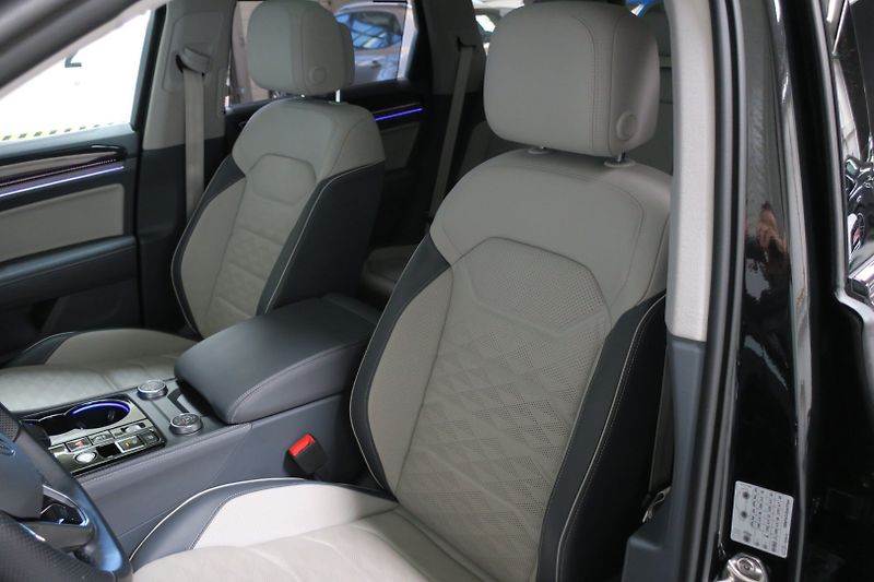 Volkswagen Touareg (2024) R-LINE 3,0TDI 210kW TOP VÝBAVA - fotka 13 z 50