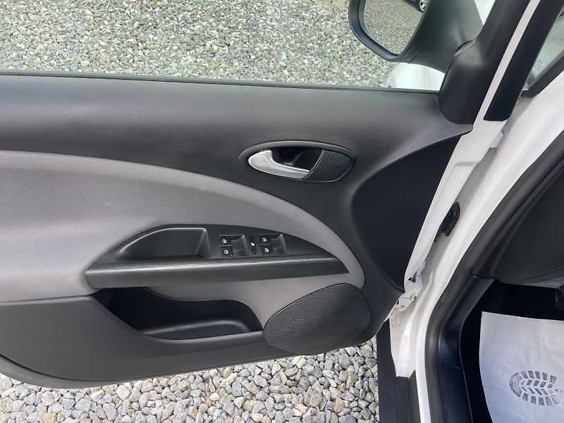 Seat Altea 1.6TDi 105PS XXL ECOMOTIVE TOP - fotka 104 z 189