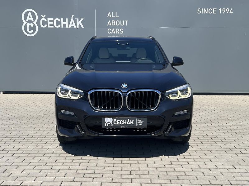 BMW X3 (2018) - fotka 2 z 41