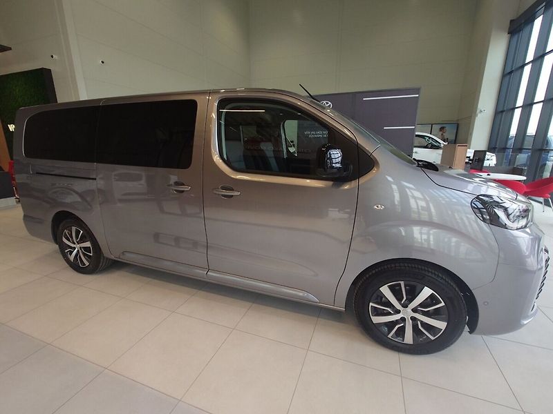 Toyota ProAce Verso L2 Business 9S Comfort - fotka 7 z 12