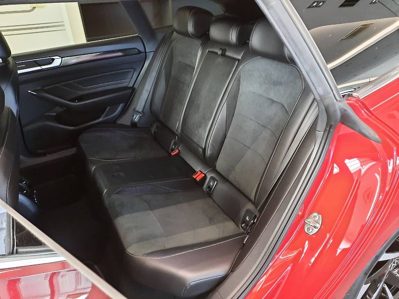 Volkswagen Arteon Shooting Brake (2022) R-Line 2.0 TSI (140kW/190k) DS - fotka 9 z 34